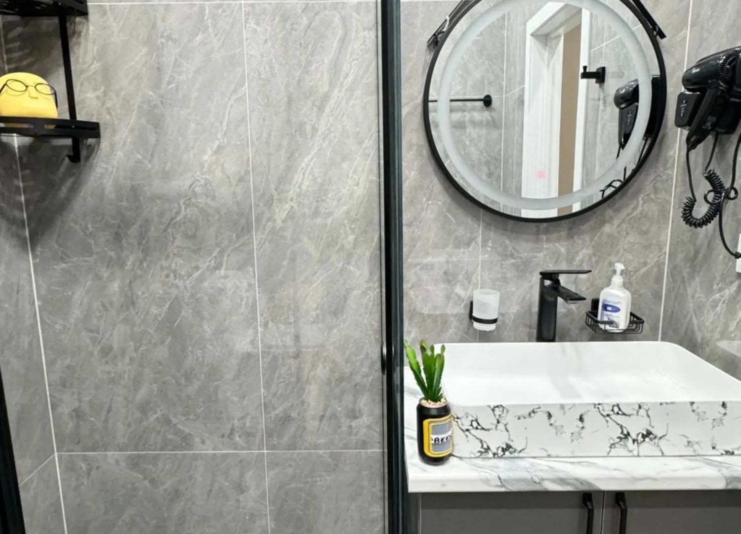 Vip Apartment In The City Center, Elite Area, Welcome Almaty 0*,